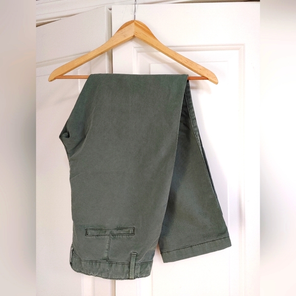Gap Khaki Green Girlfriend Chinos ~ Size 10 - Picture 1 of 5